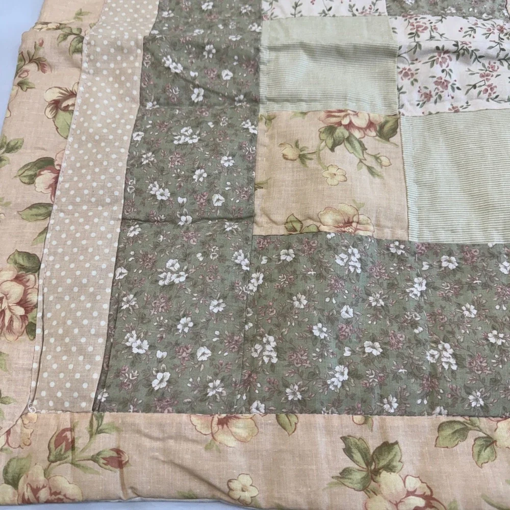 Patchwork Quilted pillowcase 2pc set shams floral patchwork Green White Cream